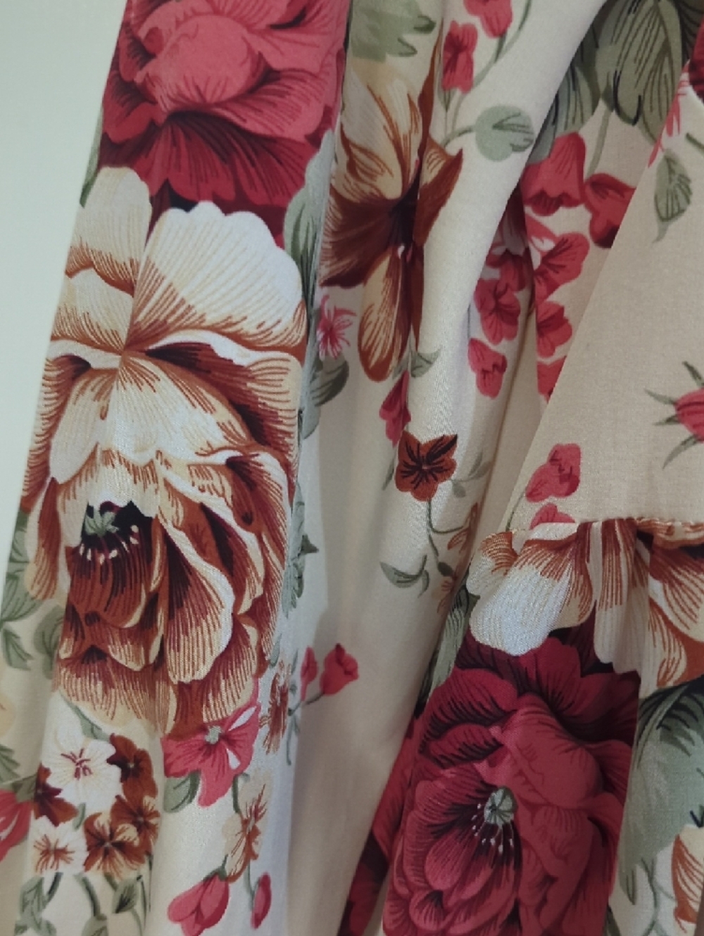 Floral Ivory and Rose Long-Sleeve Fit & Flare Dress - Picture 4 of 13